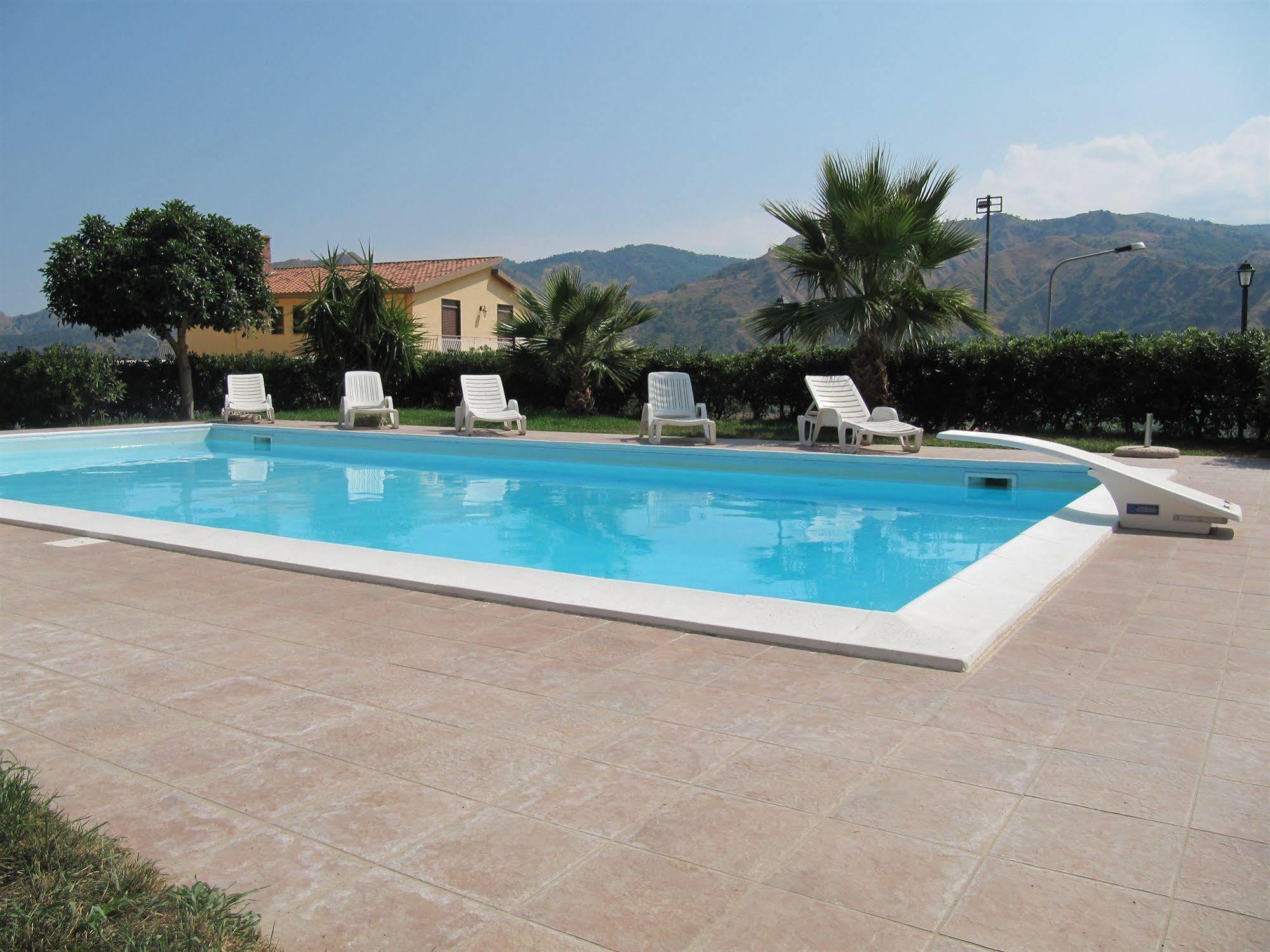 Agriturismo Ghiritina Francavilla di Sicilia Exterior foto